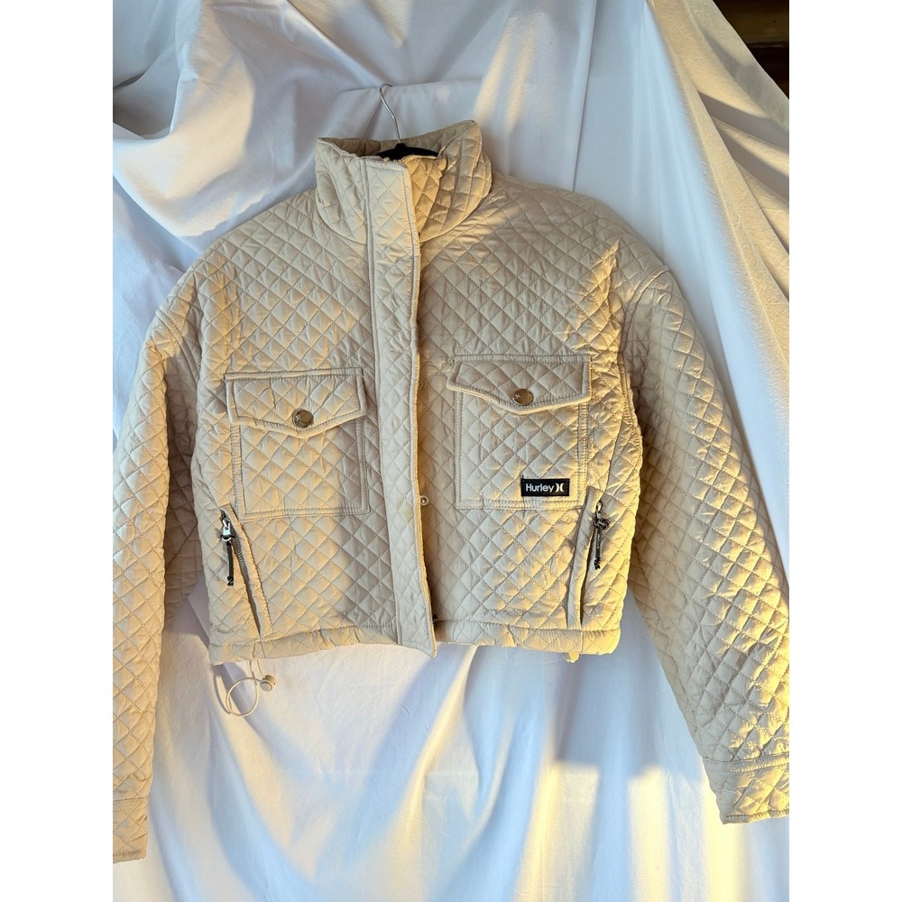 Hurley Quilted Cropped Puffer Jacket Beige‎ Tan Zip Up Mock Neck Womens Medium